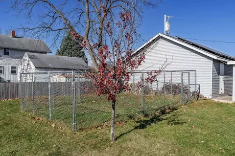 428 E Chapel St, Rockton, IL 61072 photo 8