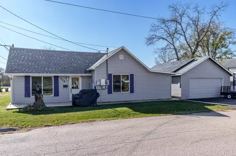 428 E Chapel St, Rockton, IL 61072 photo 3