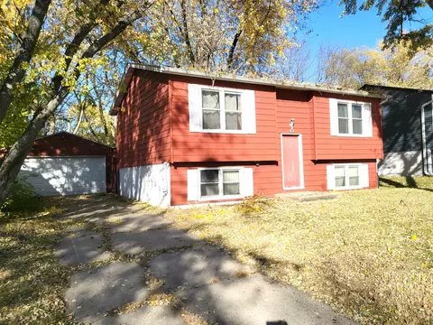 1914 Plateau Ave, Loves Park, IL 61111