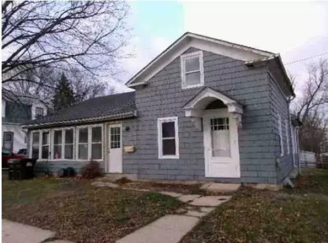 546 W Addison St, Freeport, IL 61032