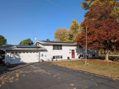 2042 Kenneth Dr, Freeport, IL 61032