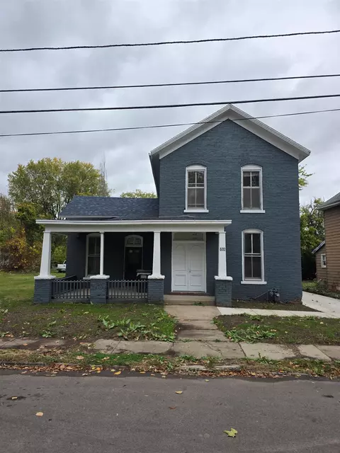 632 E Iroquois, Freeport, IL 61032