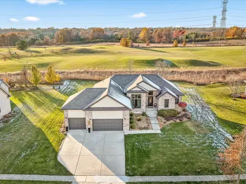 7236 W Ridge Ln, Cherry Valley, IL 61016