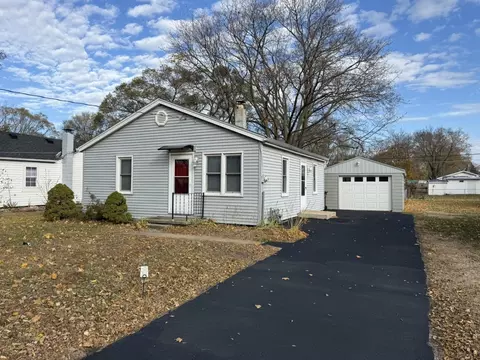 3306 9th St, Rockford, IL 61109