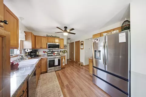 11155 Downing Ln, Roscoe, IL 61073 photo 8