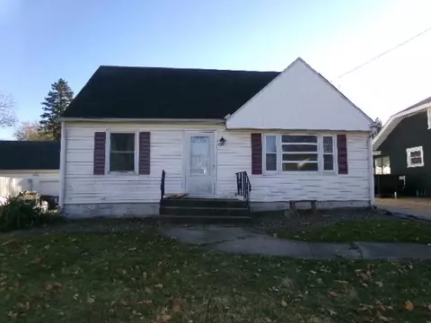 321 W Garfield, Freeport, IL 61032