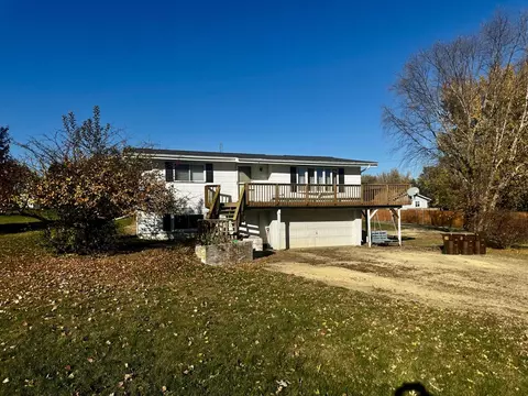 550 Hanabarger St, Lanark, IL 61046
