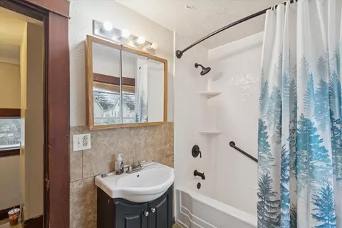 Bath - 2226 8th St, Monroe, WI 53566 photo 1 of 3