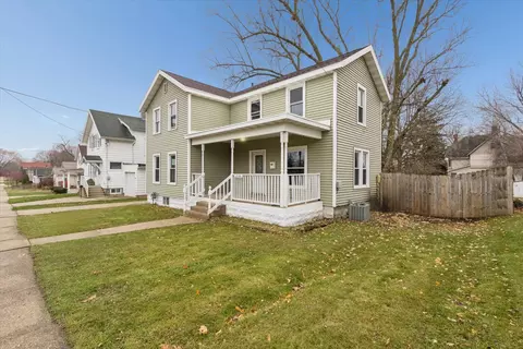 Exterior - 2226 8th St, Monroe, WI 53566 photo 10 of 11