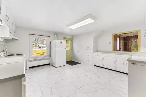 Kitchen - 739 Elgin St, Cherry Valley, IL 61016 photo 1 of 7