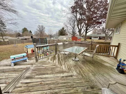 322 E 10th St, Pecatonica, IL 61063 photo 18