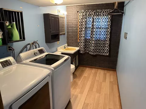 3237 W Carthage Dr, Freeport, IL 61032 photo 13