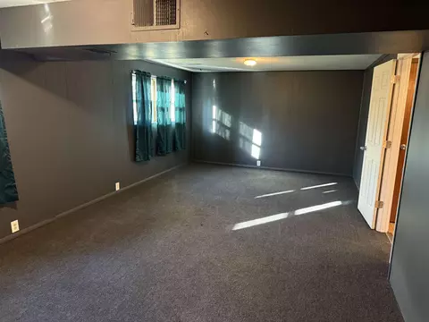 3237 W Carthage Dr, Freeport, IL 61032 photo 11