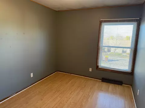 3237 W Carthage Dr, Freeport, IL 61032 photo 10