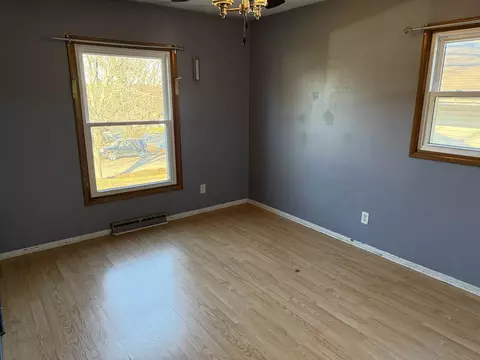 3237 W Carthage Dr, Freeport, IL 61032 photo 9