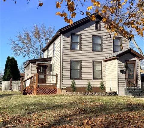 2104 Latham St, Rockford, IL 61103
