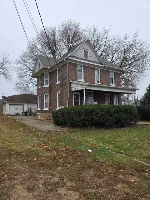 Exterior - 21 W Dexter, Freeport, IL 61032 photo 1 of 4