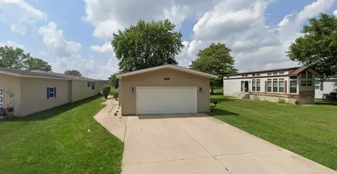 407 Spruce Dr, Belvidere, IL 61008