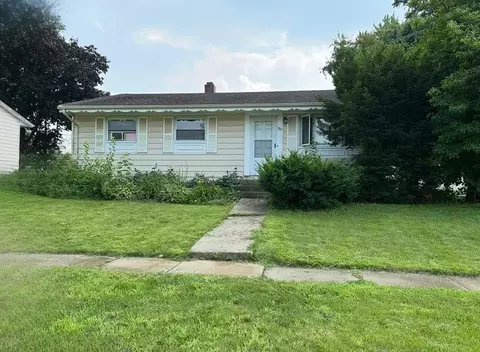 322 W 10th St, Belvidere, IL 61008