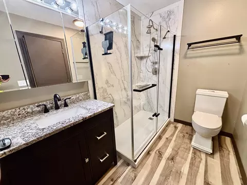 Bath - 1519 Ruby St, Belvidere, IL 61008 photo 2 of 4