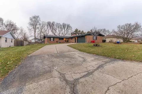 2731 Wendy Ln, Rockford, IL 61109