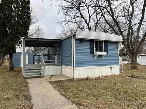 3445 Zircon Ln, Rockford, IL 61102