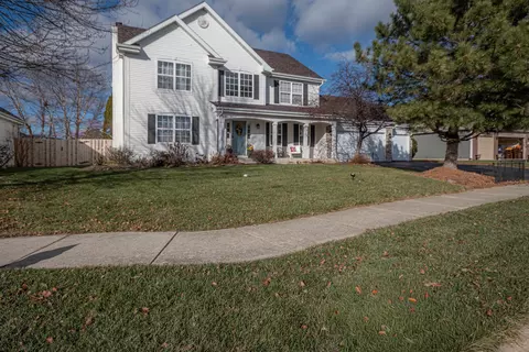 738 Trent Ln, Loves Park, IL 61111