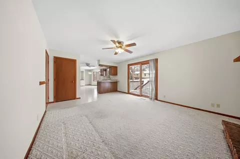 2010 Cimarron Dr, Freeport, IL 61032 photo 23