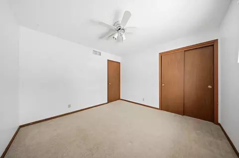 2010 Cimarron Dr, Freeport, IL 61032 photo 10