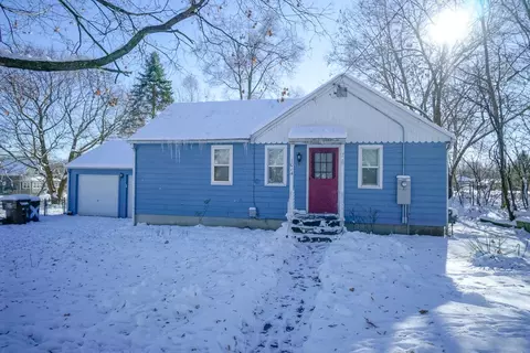 1014 Center St, South Beloit, IL 61080