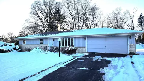 4413 Box Elder Ln, Rockford, IL 61109