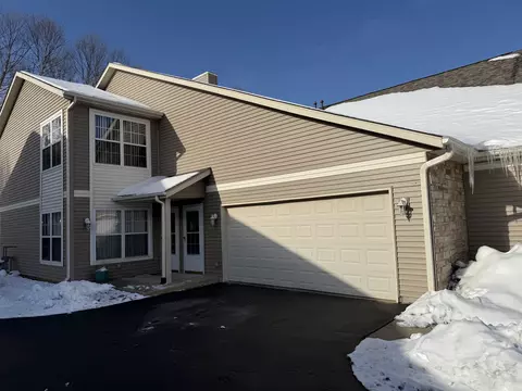 8644 Victory Ln, Machesney Park, IL 61115