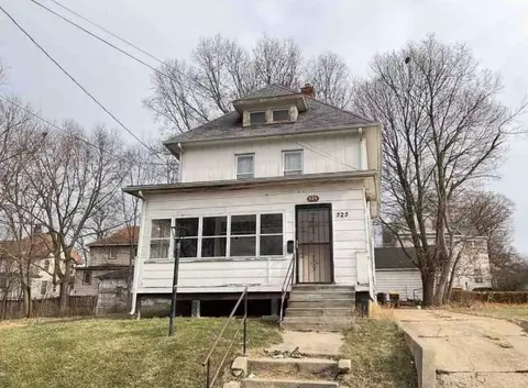 525 S State Ave, Freeport, IL 61032