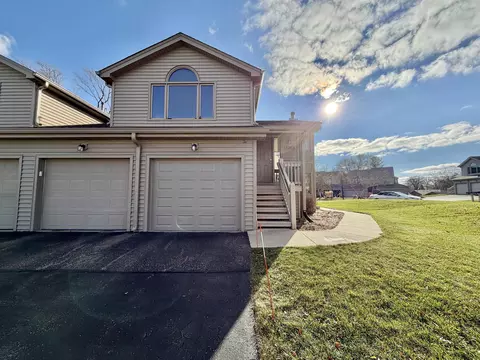 5205 Preservation Pointe Dr, Loves Park, IL 61111