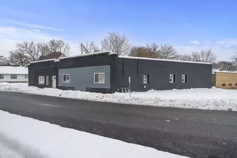 909-911 Ridge Ave, Rockford, IL 61103
