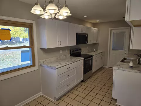 Kitchen - 131 W Barsi Blvd, Macomb, IL 61455 photo 1 of 2
