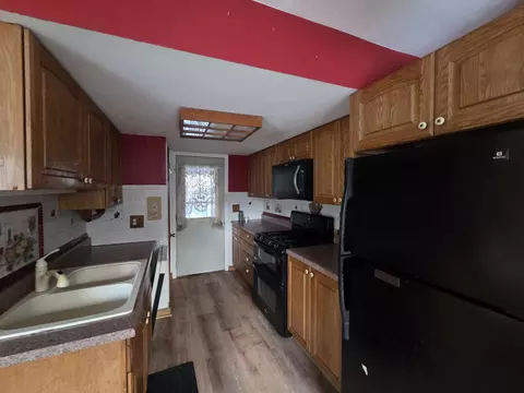 257 Dover Dr, Des Plaines, IL 60018 photo 4