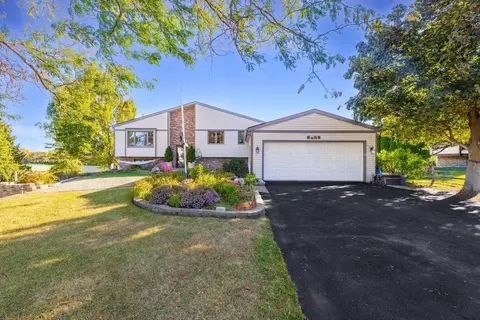Exterior - 6338 Thicket Ln, Cherry Valley, IL 61016 photo 2 of 5