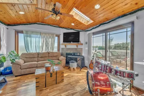 Living - 6338 Thicket Ln, Cherry Valley, IL 61016 photo 2 of 2