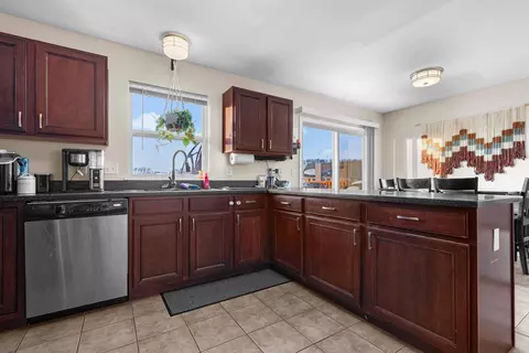 Kitchen - 5652 Karakul Ter, Roscoe, IL 61073 photo 2 of 2
