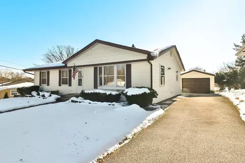 4319 Yale Dr, Rockford, IL 61109