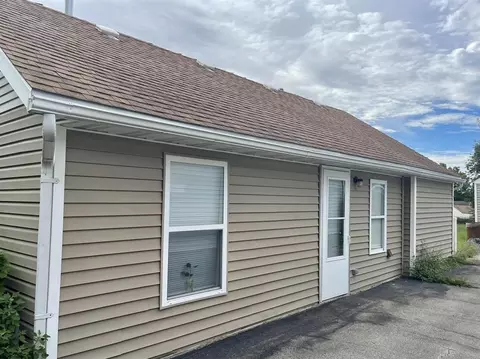 3130 Hazel St, Rockford, IL 61101