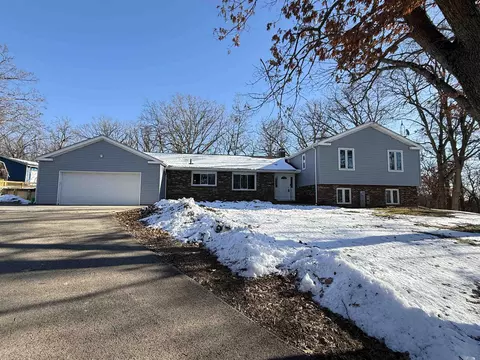 45 S Blackhawk Rd, Oregon, IL 61061