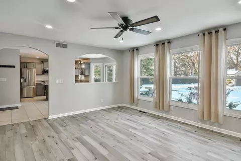 15734 E Timberlane Dr, Davis Junction, IL 61020 photo 4