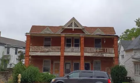 428-434 W Exchange St, Freeport, IL 61032