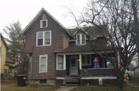 427 N Nursery Ave, Freeport, IL 61032