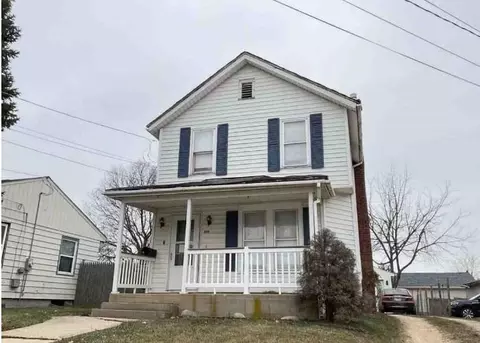 415 W American St, Freeport, IL 61032