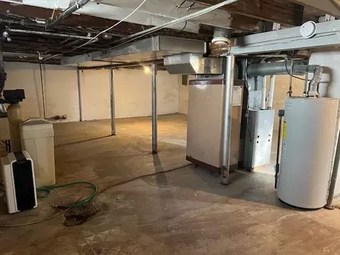 519 Empire St, Freeport, IL 61032 photo 10