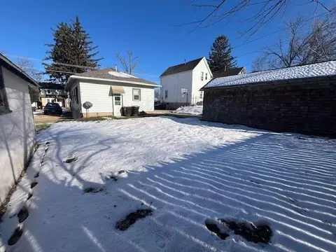 519 Empire St, Freeport, IL 61032 photo 11