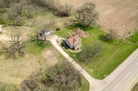 16905 W State Rd, Pecatonica, IL 61063